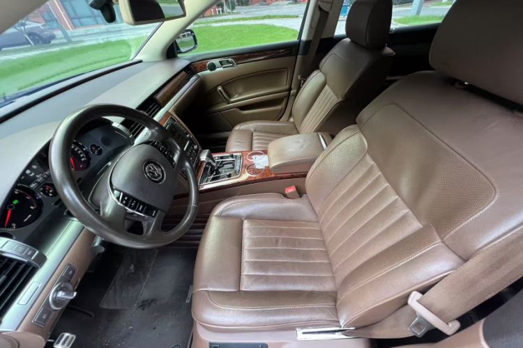 Used Volkswagen Phaeton 2014 3.0L Business Model