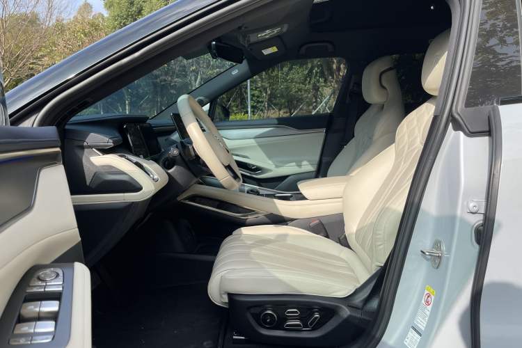 Used BYD Song L EV 2025 662 km Advanced Intelligent Driving Version