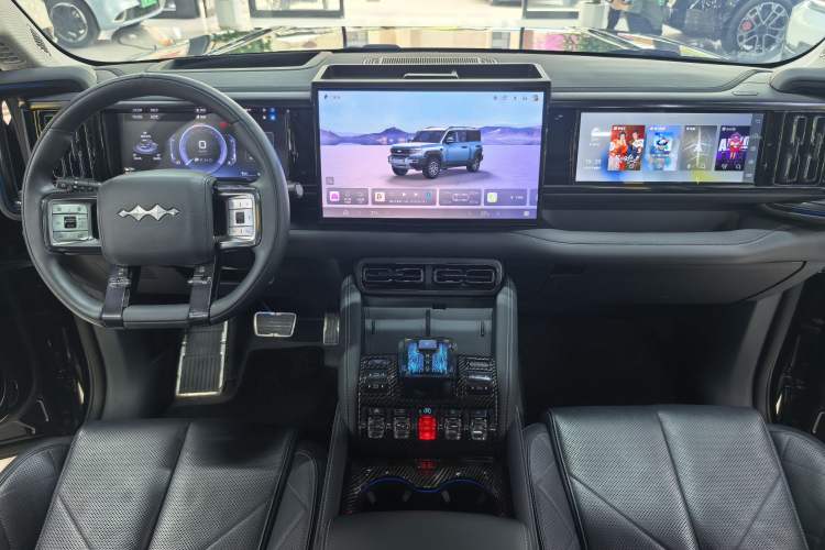 Used Formula Leopard 5 2023 Navigator Edition
