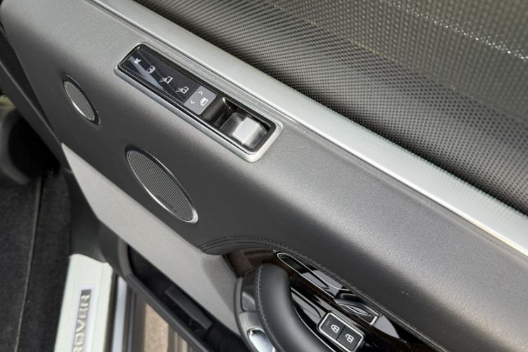 Used Land Rover Range Rover 2021 3.0 L6 Century Extended Classic Edition