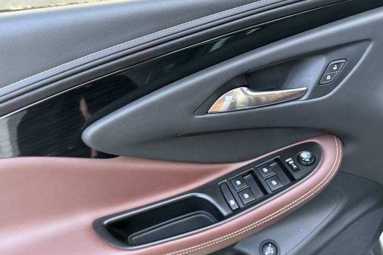 Used Buick Envision 2018 20T Two-Wheel Drive Luxury Model