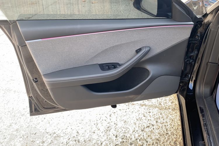 Used Tesla Model 3 2025 Rear-Wheel-Drive Version
