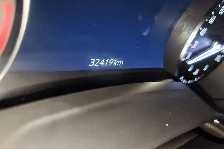 Used Buick Envision 2023 Encore Plus 652T Five-Seat Luxury Model
