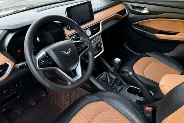 Used Wuling Hongguang S3 2018 1.5L Manual Luxury Model China V Standard
