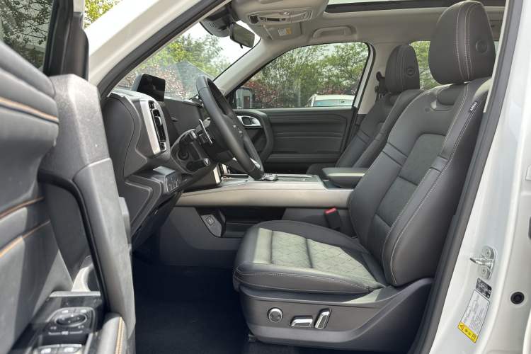 Used Haval DARGO 2024 1.5T DCT Border Collie Edition Interior 4