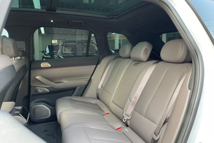 Used Nio ES7 2022 100 kWh Interior 7