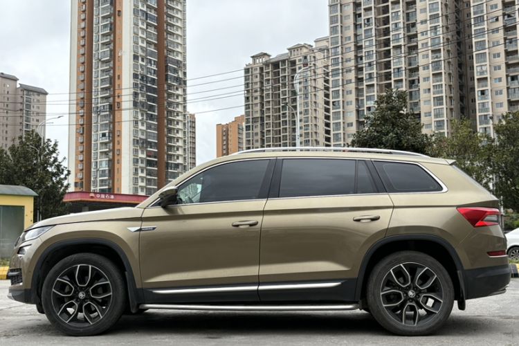 Used Skoda Kodiaq 2017 TSI330 7-Seater Two-Wheel-Drive Luxury Tech Edition Exterior 3