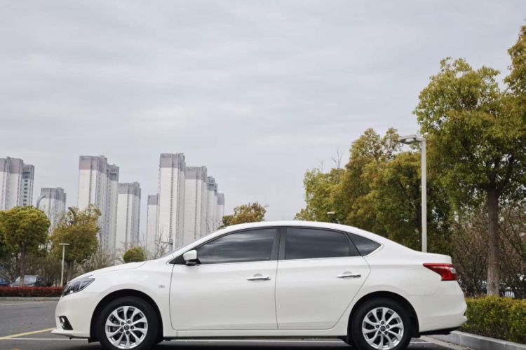 Used Nissan Sylphy 2021 Classic 1.6XL CVT Luxury Edition Exterior 2