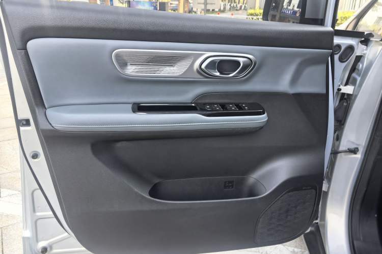 Used AION Y 2024 Younger Star Edition