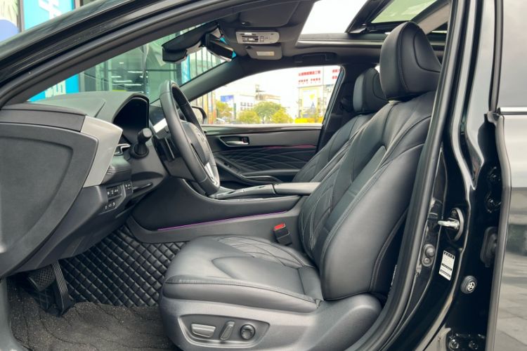 Used Toyota Avalon 2023 2.5L Touring Premium Edition
