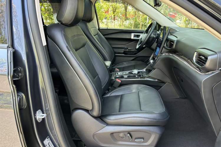 Used Ford Explorer 2020 EcoBoost 285 4x4 Titanium Edition 6 Seats