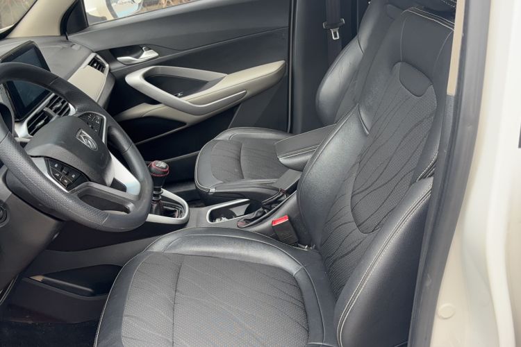 Used Baojun 510 2017 1.5L Manual Fashion Model
