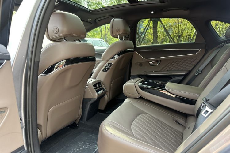 Used BYD Han 2022 EV Genesis Edition 610KM All-Wheel Drive Premium Model Interior 2