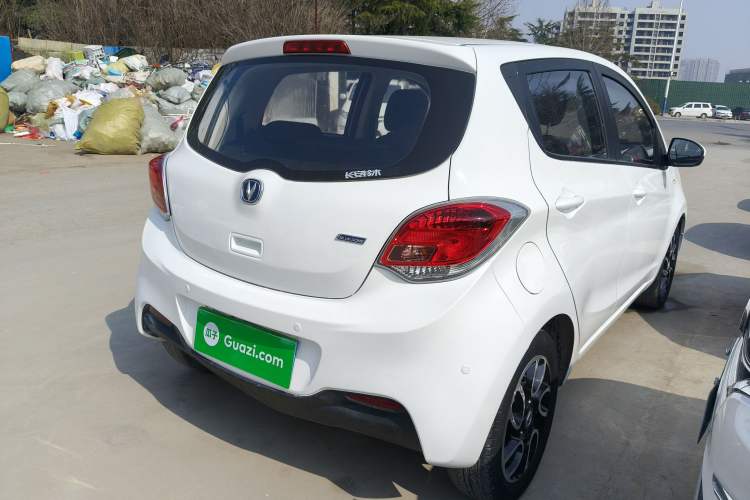 Used CHANGAN Benni 2015 1.4L IMT Luxury Model China V Standard
