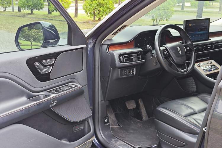 Used Lincoln Aviator 2020 3.0T V6 Four-Wheel Drive Premium Edition