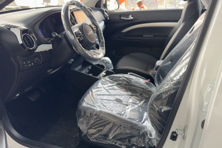 Used Kia kx1 Stonic 2026 Model 1.4L Fun Enjoyment Automatic Edition Exterior 7