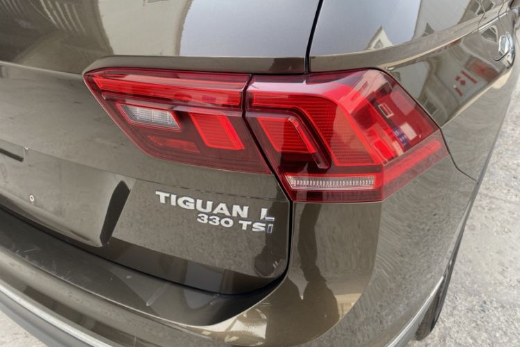 Used Volkswagen Tiguan L 2018 Facelift 330TSI Automatic Two-Wheel Drive Luxury Edition Exterior 8