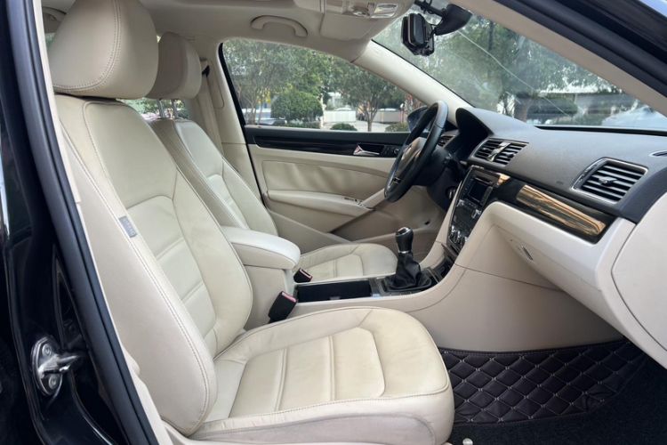 Used Volkswagen Passat 2011 1.4 TSI Manual Luxury Edition