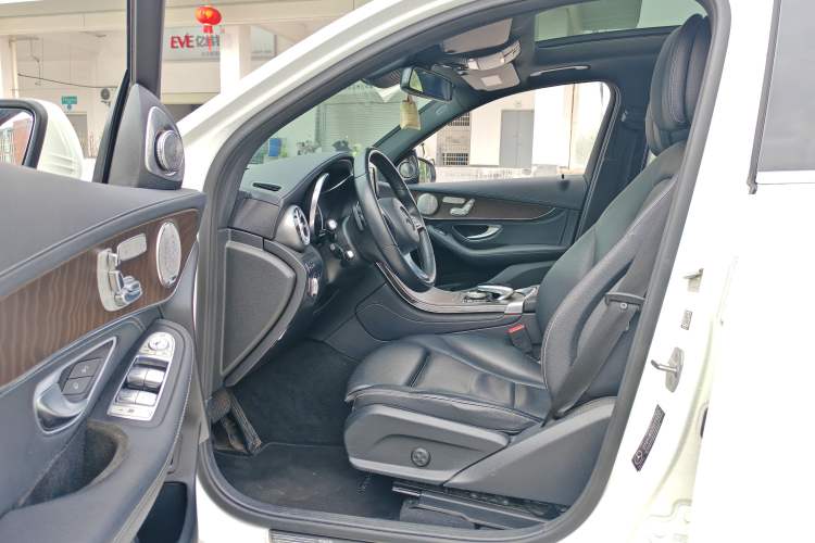 Used Mercedes-Benz GLC 2017 GLC 300 4MATIC Sport Edition