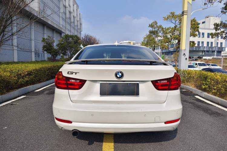 Used BMW 3 Series GT 2013 320i Leading Model
