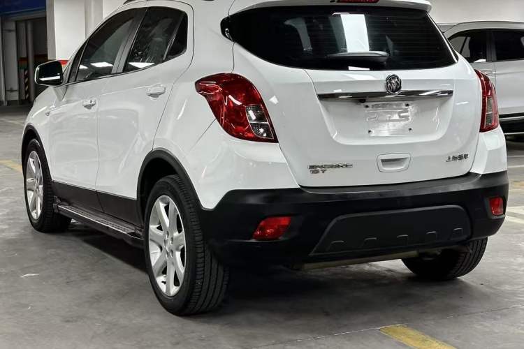 Used Buick Encore 2015 1.4T Automatic Two-Wheel Drive Urban Elite Version

