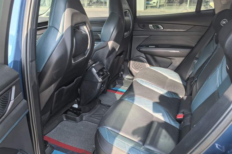 Used Lynk & Co 05 2020 2.0TD Two-Wheel Drive Shine Halo