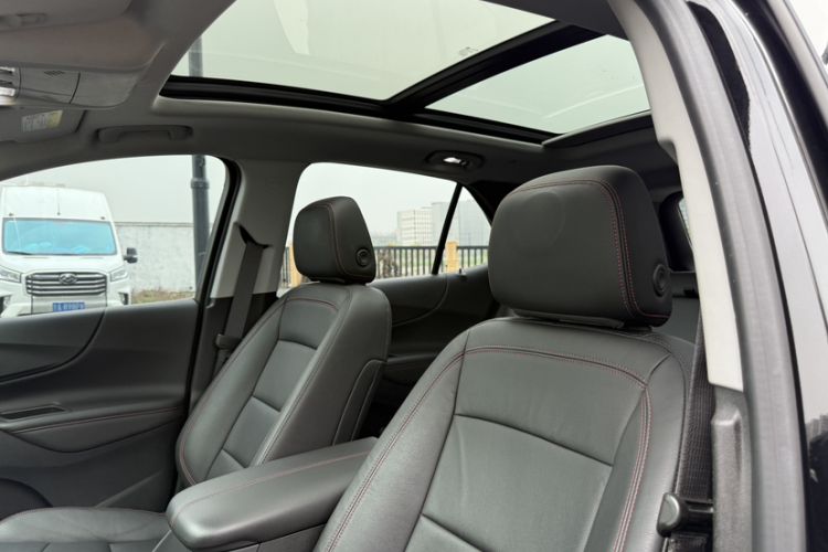 Used Chevrolet Equinox 2019 Redline 550T Automatic All-Wheel-Drive RS Model China VI Standard
