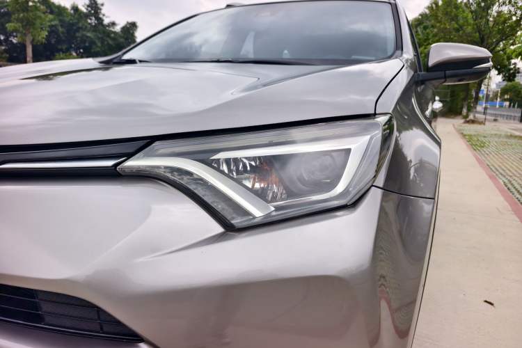 Used Toyota RAV4 2018 2.5L Automatic 4x4 Elite i Edition
