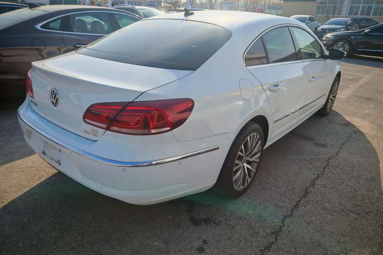 Used Volkswagen FAW-Volkswagen CC 2016 2.0 TSI Luxury Model
