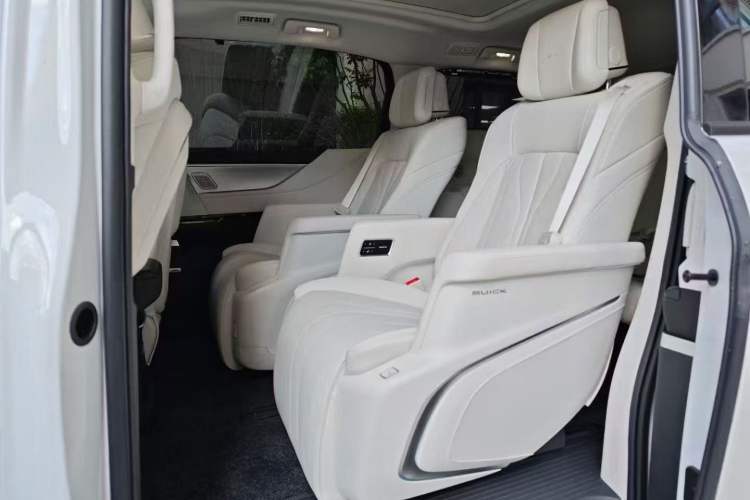 Used Buick GL8 New Energy 2024 Lu Zun Deluxe Edition 7-Seater Interior 2