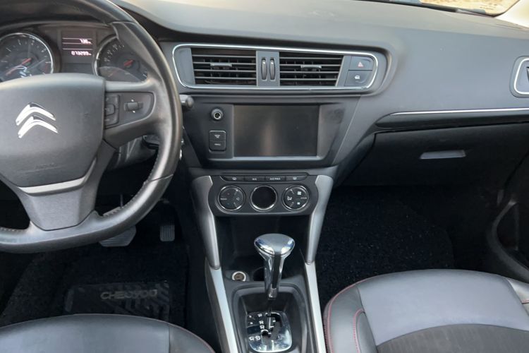 Used Citroen C3-XR 2015 1.6THP Automatic Pioneer Model
