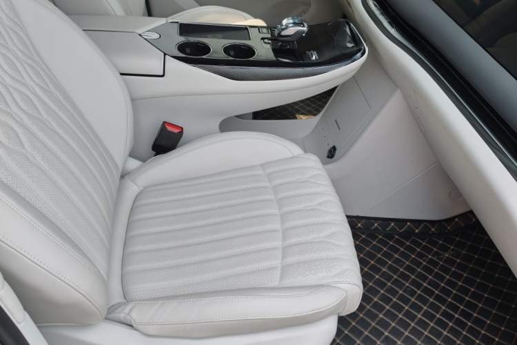 Used FORTHING Xinghai V9 2024 1.5TD 200km Qingyunti Series Flagship Edition Interior 3