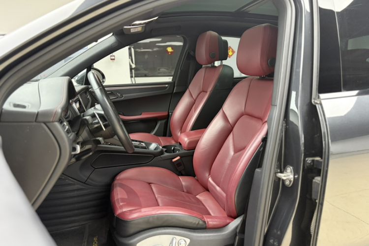 Used Porsche Macan 2022 Macan 2.0T
