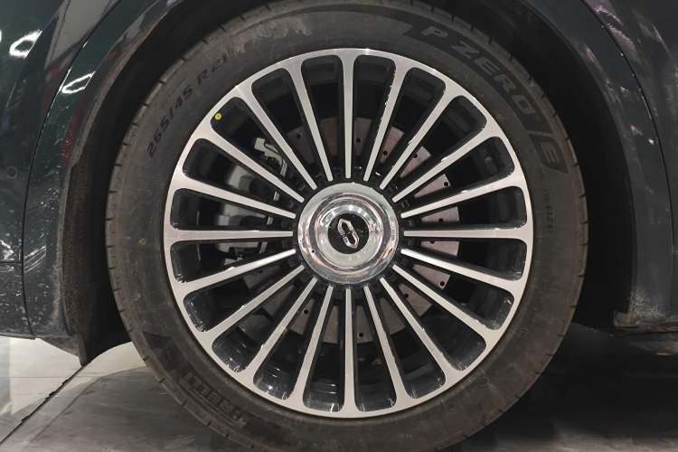 Used Hima AITO M8 2025 Extended-Range Ultra Version 53.4 kWh 6-Seater Edition Exterior 2