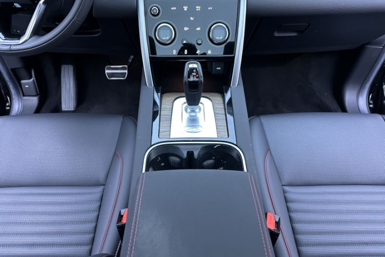 Used Land Rover Discovery Sport 2022 249 PS R-Dynamic S Performance Edition 5 Seats Gear Lever