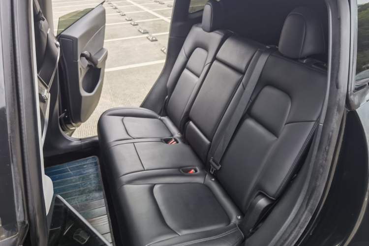 Used Tesla Model Y 2021 Standard Range Rear-Wheel Drive Version