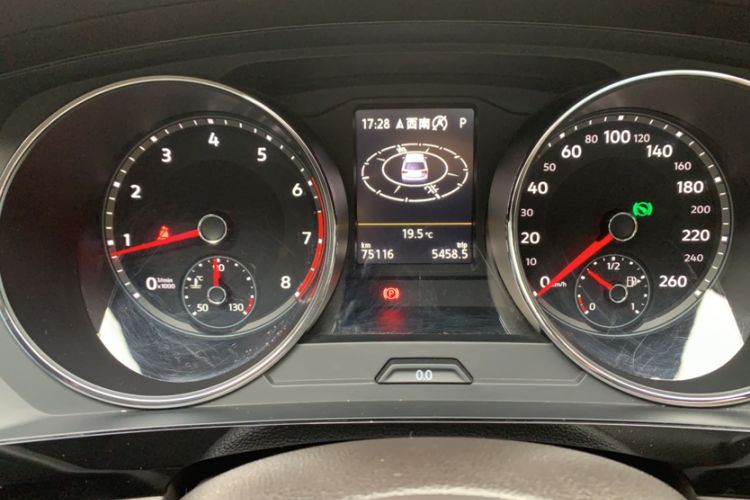 Used Volkswagen Tiguan L 2018 380TSI Automatic All-Wheel Drive Luxury Edition Odometer Close Up