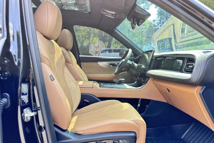 Used GAC Trumpchi ES9 2024 PHEV with 143 km Max
