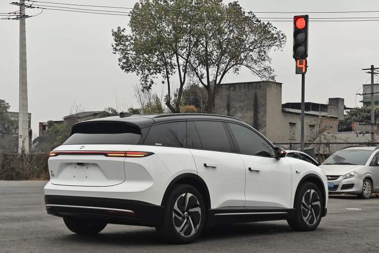 Used Nio ES6 2023 75 kWh