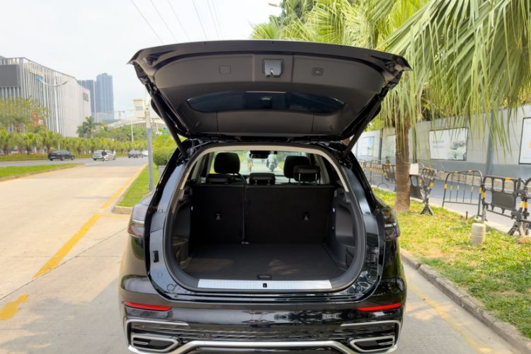 Used Hongqi HS5 2023 2.0T Qixiang Pro Edition