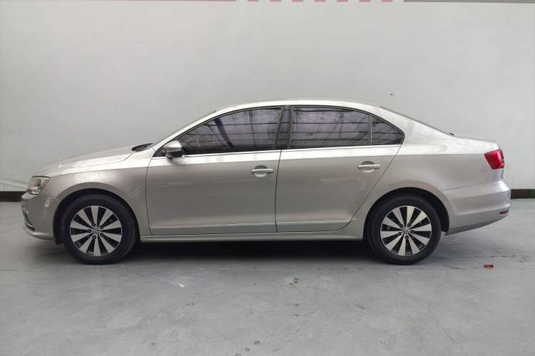 Used Volkswagen Sagitar 2018 1.6L Automatic Comfort Model Exterior 12