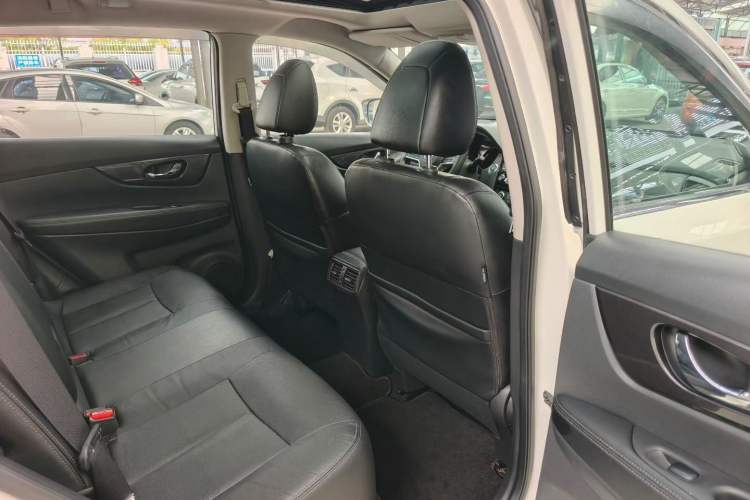 Used Nissan X-Trail 2017 2.0L CVT Comfort Edition 2WD