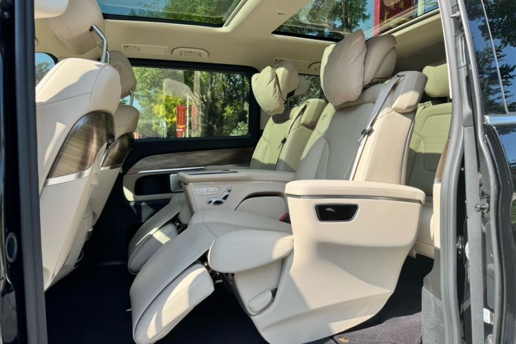 Used Mercedes-Benz V-Class 2022 V 260 Prestige Edition