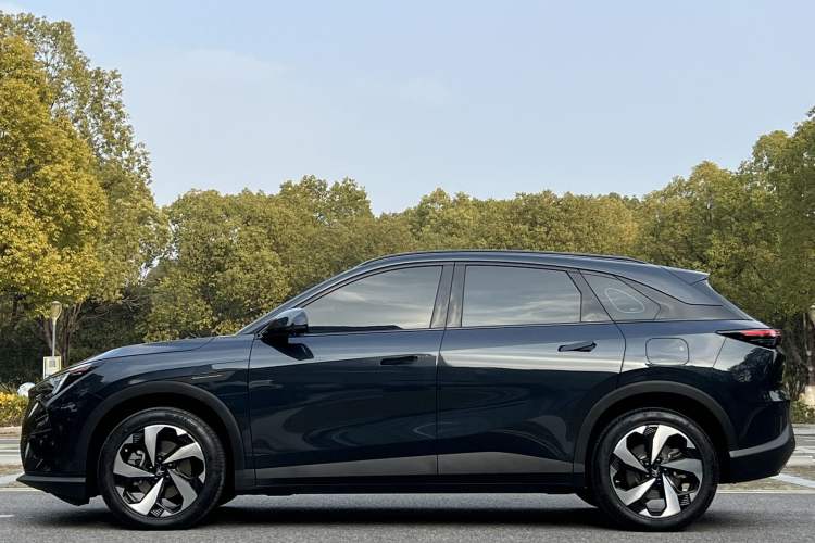 Used ARCFOX Alpha T5 2025 520 PRO
