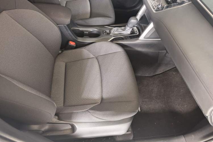 Used Toyota FRONTLANDER 2023 2.0L Smart Electric Hybrid Dual-Engine Leading Edition