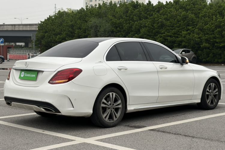 Used Mercedes-Benz C-Class 2017 Facelift C 200 L Sport Edition Exterior 5