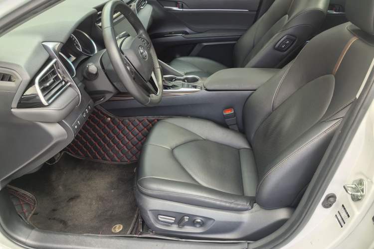 Used Toyota Camry 2019 Revised Version 2.5G Luxury Edition Exterior 7