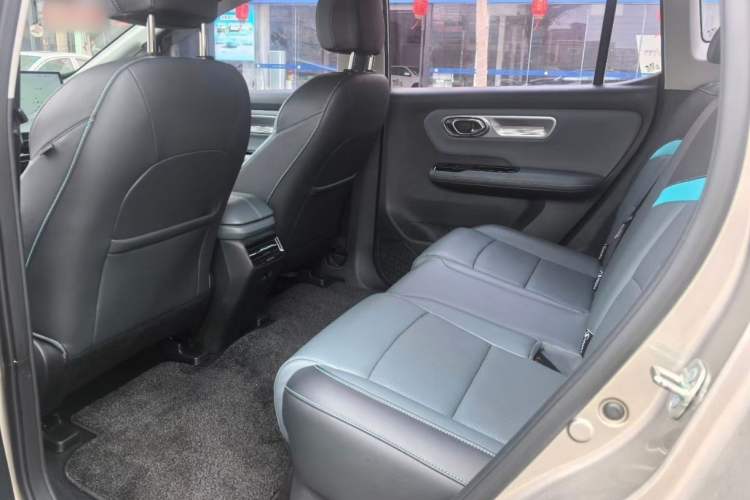 Used AION Y 2023 Plus 510 Smart Edition Interior 4