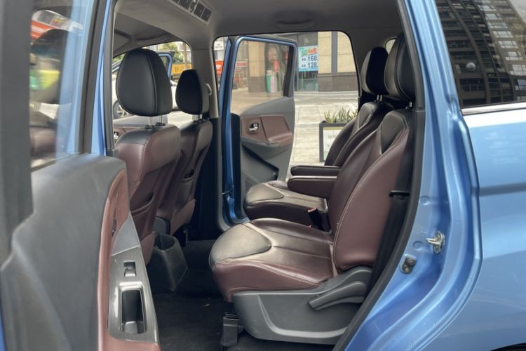 Used Venucia M50V 2017 1.6L XL CVT Luxury Edition