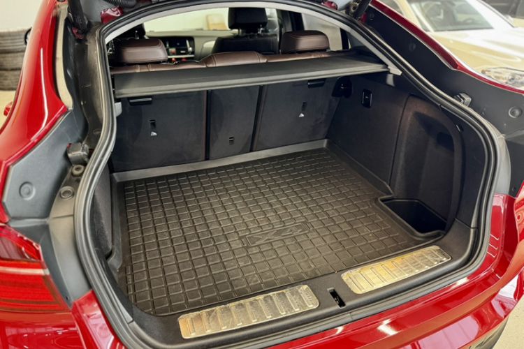 Used BMW X4 2016 xDrive20i M Sport Edition Interior 1